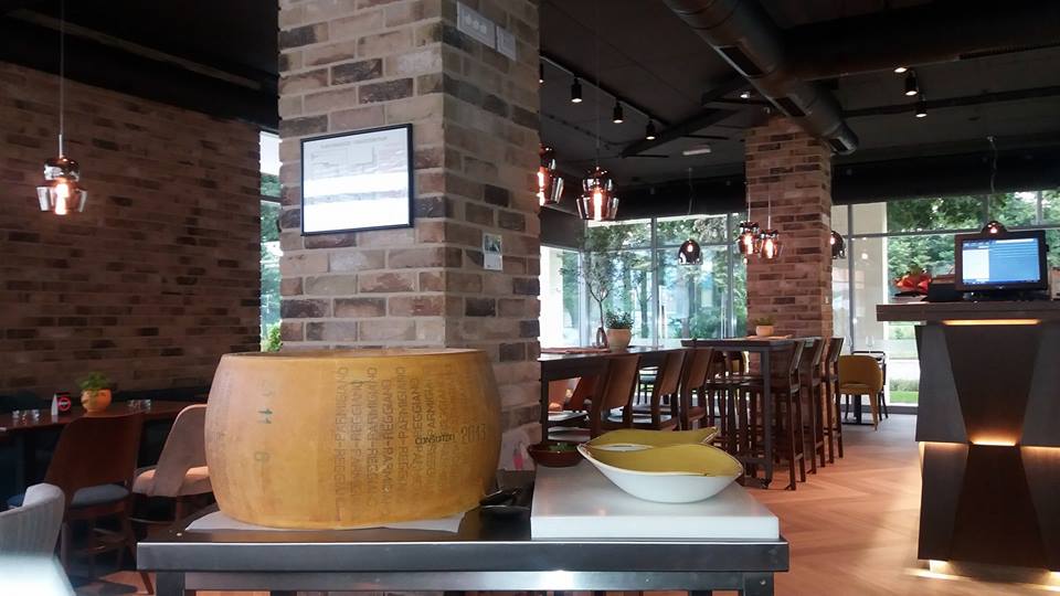 Mozzarella Osteria 16